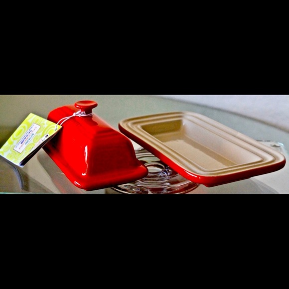 LE CREUSET RED BUTTER DISH 17-26 1/4 LB COVERED NEW - Picture 5 of 5